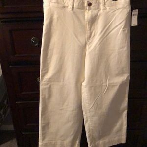 High rise, wide leg crop. New with tag